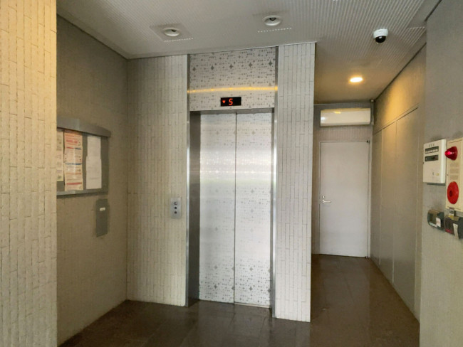 エレベーター(1基)