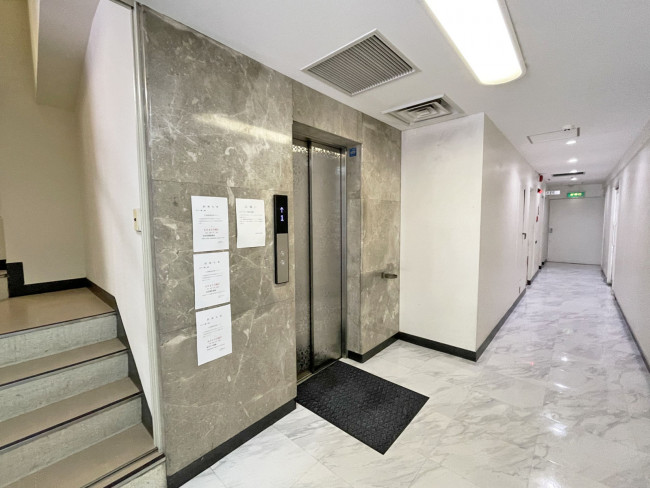 エレベーター(1基)