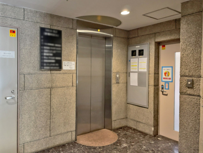 エレベーター(1基)