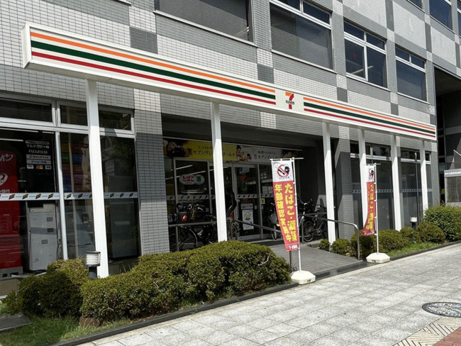 1階のセブン-イレブン 大阪靱本町2丁目店