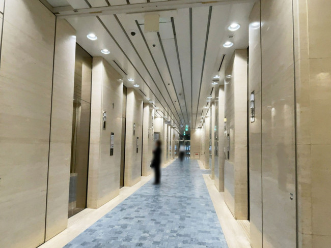 エレベーター（7基）