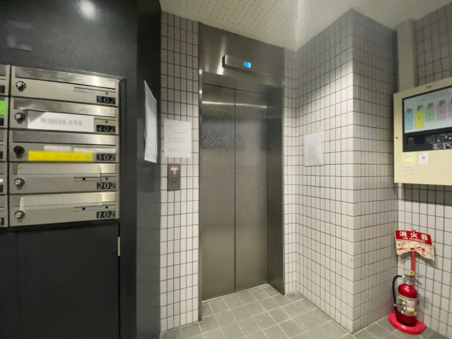 エレベーター(1基)