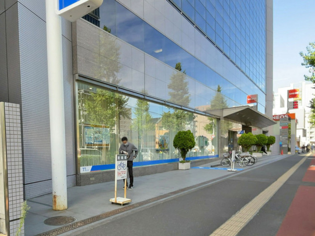 1階テナントの様子