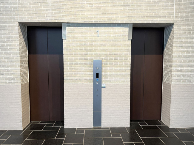 エレベーター(2基)