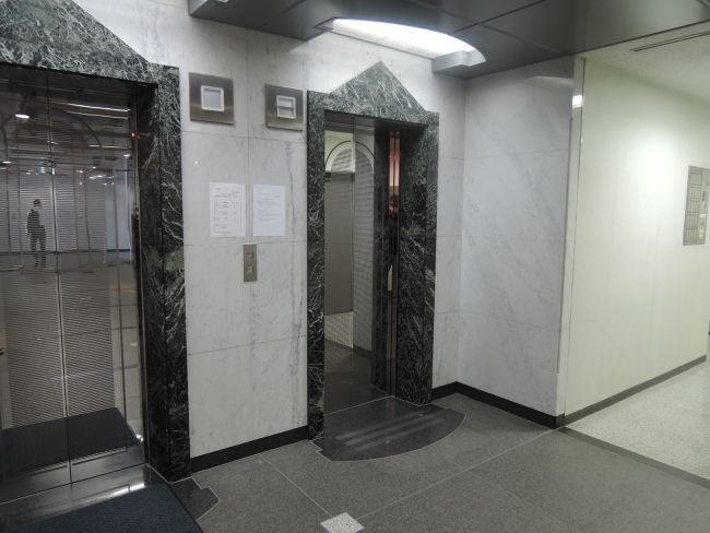 エレベーター2基