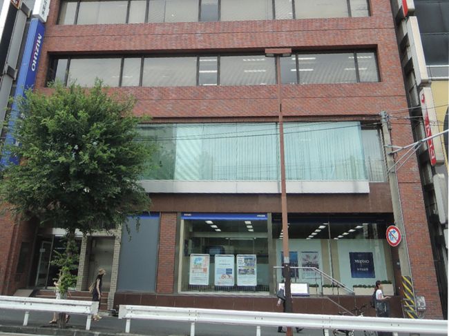 1階のみずほ信託銀行横浜支店