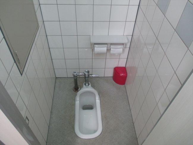 トイレ個室（和式）