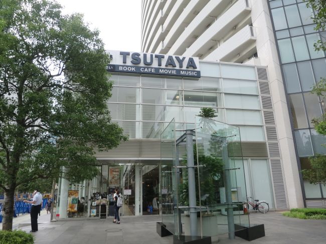 併設するTSUTAYA・スターバックス