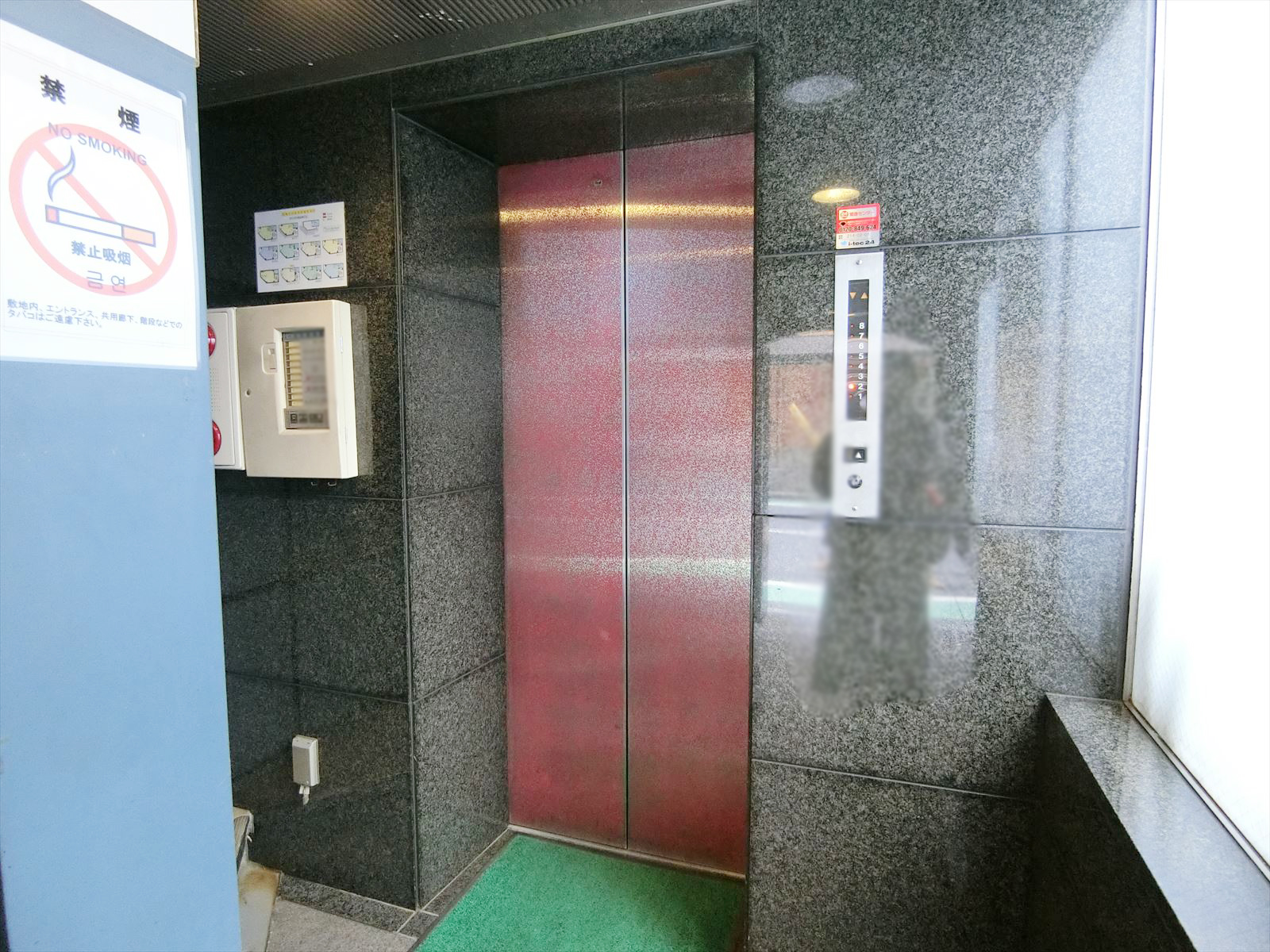 エレベーター