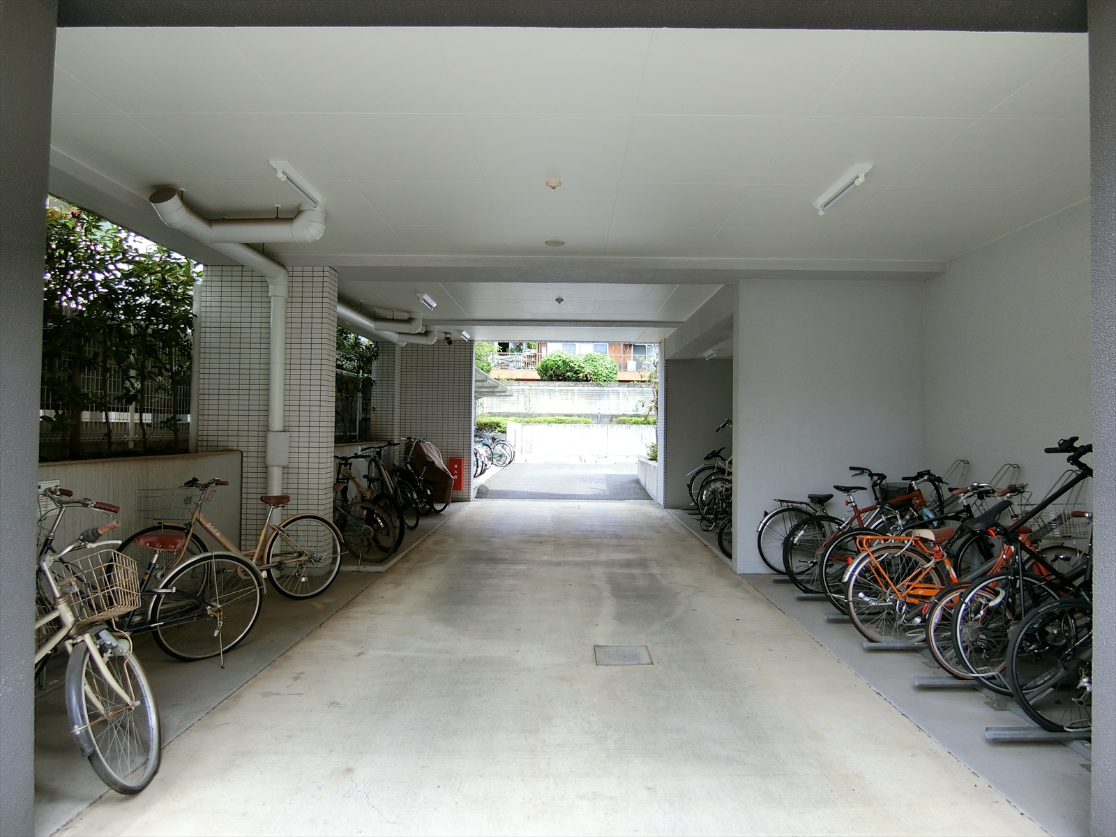 駐輪場