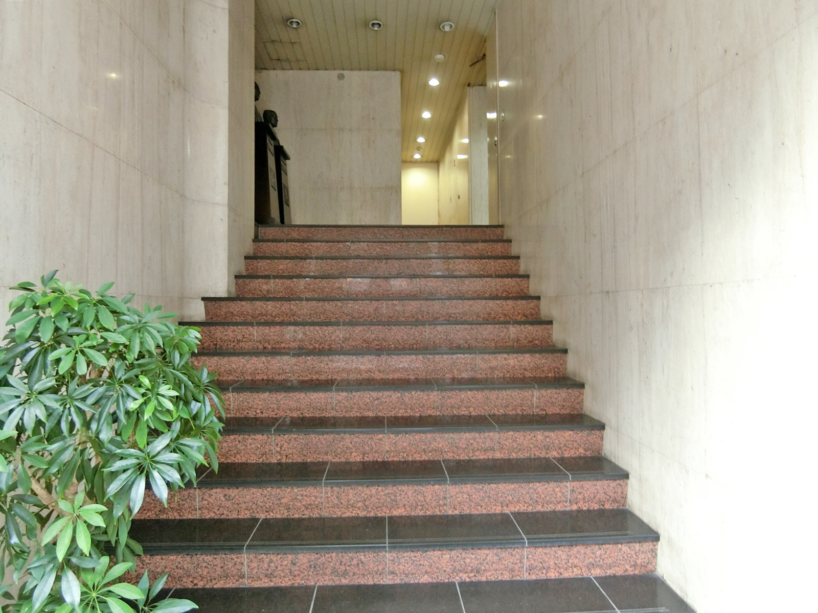 内階段