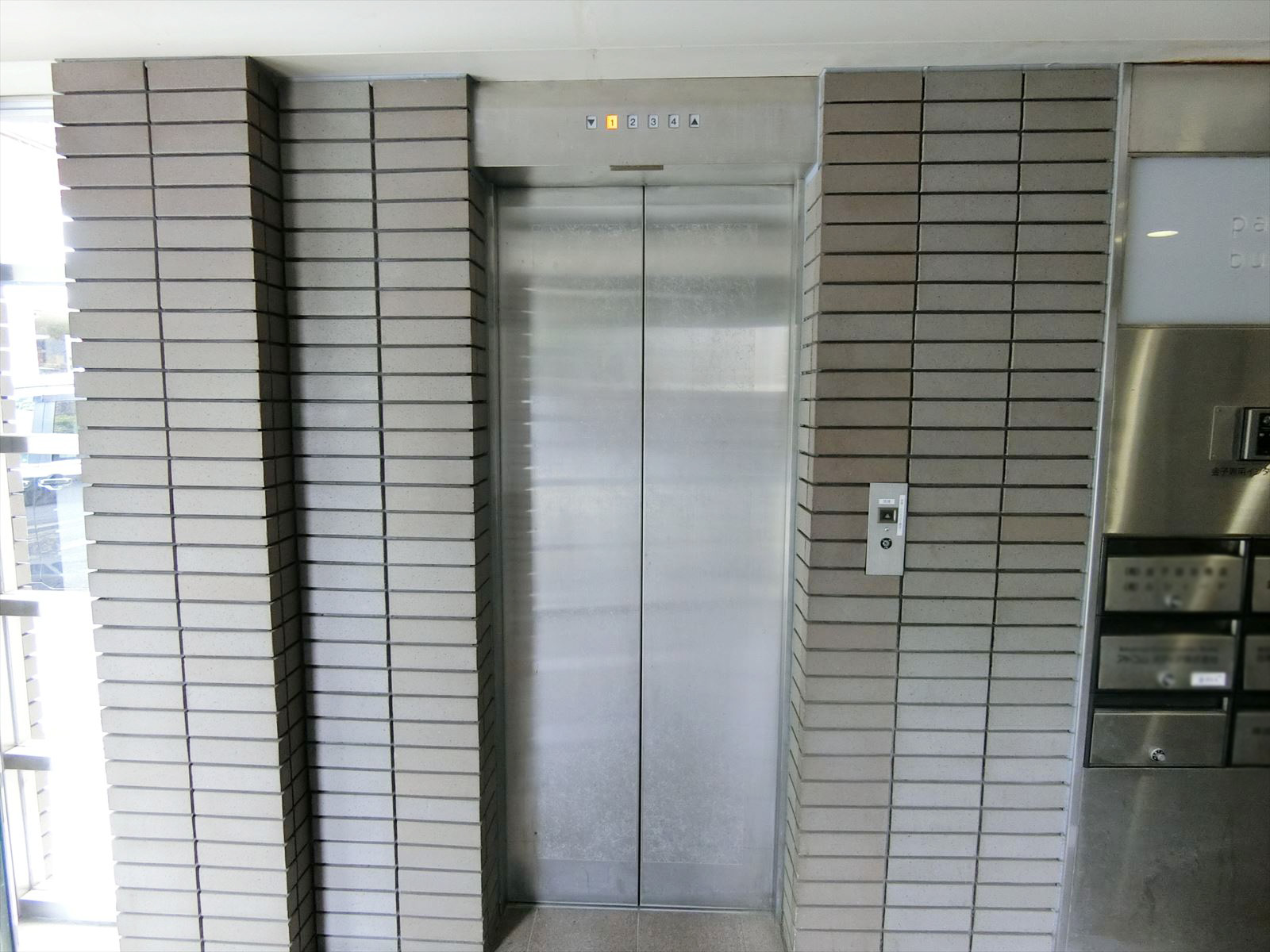 エレベーター