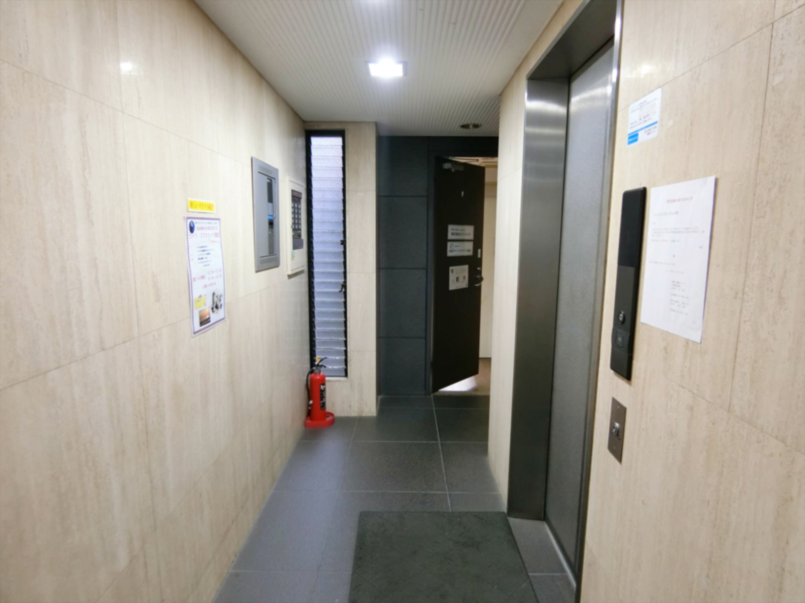 エレベーターホール