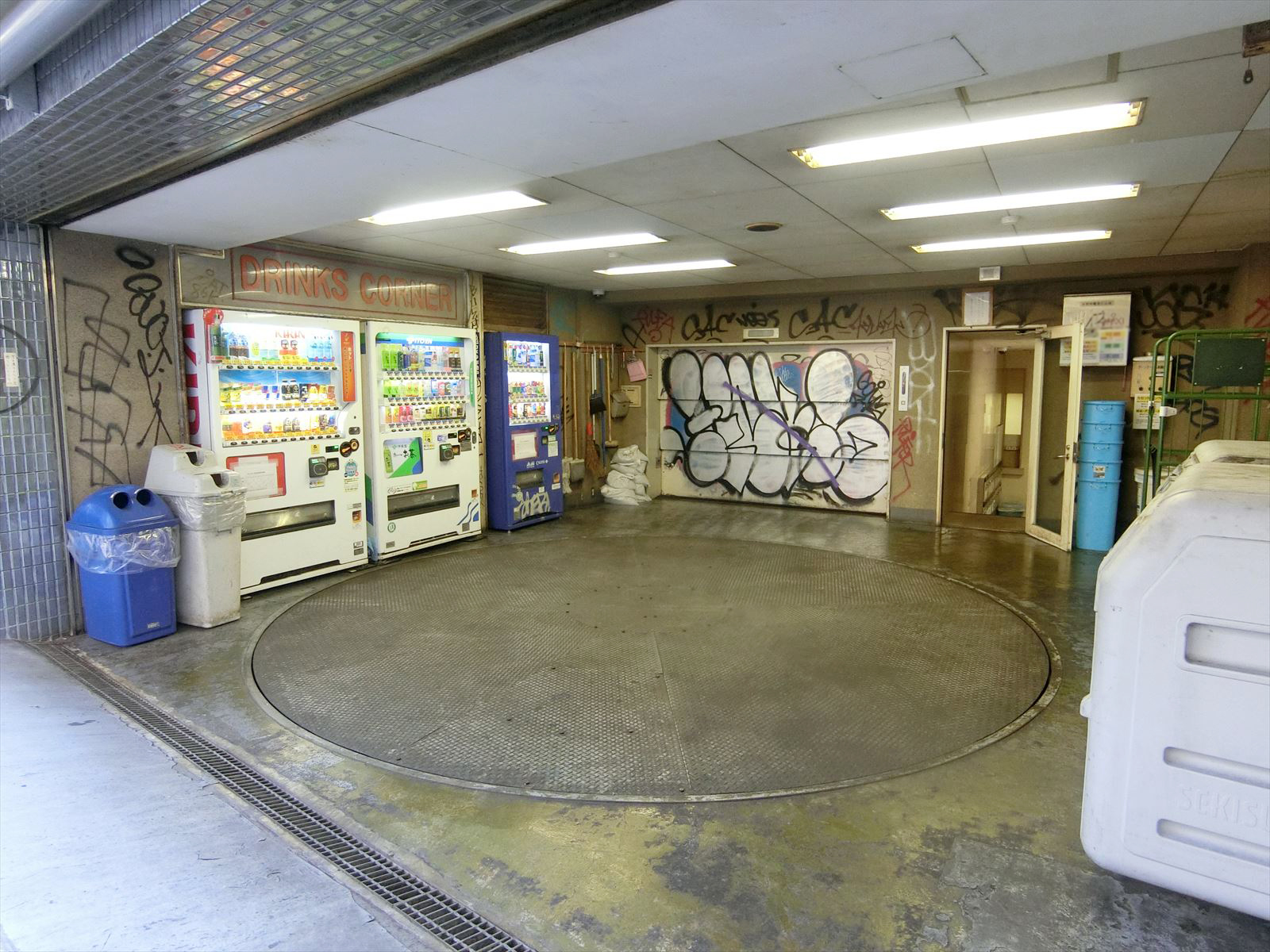 駐車場