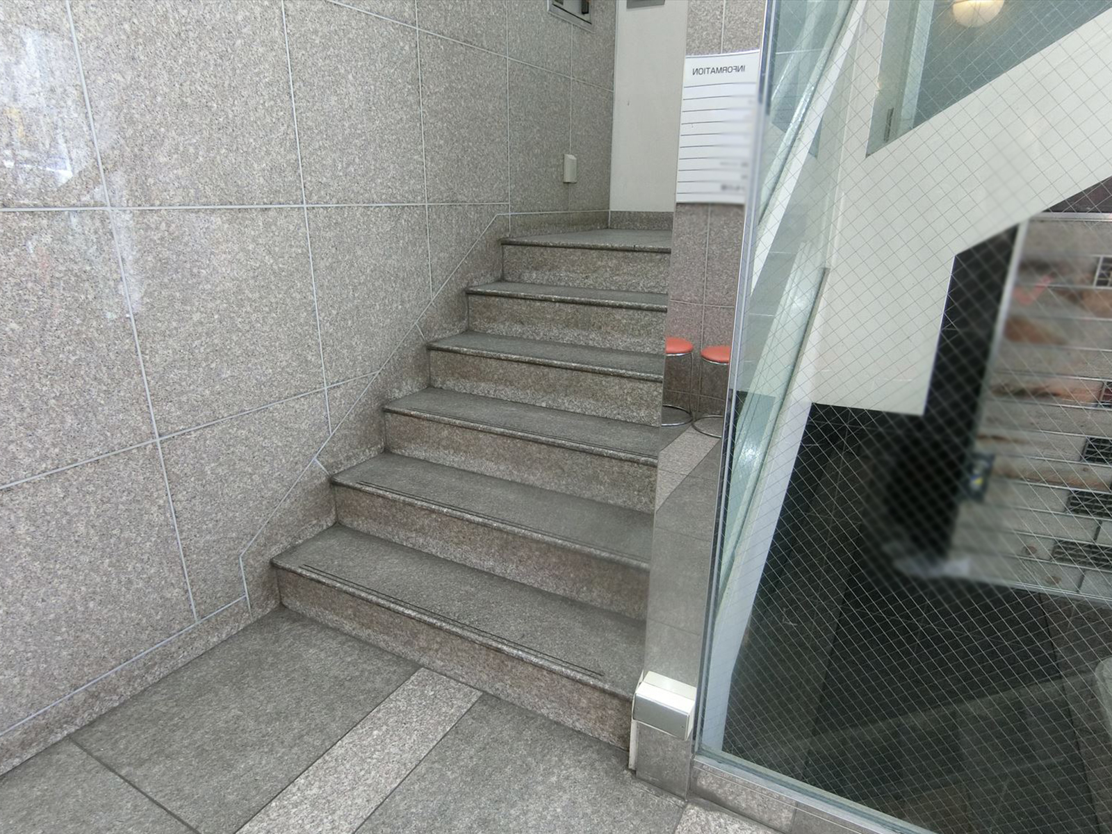 内階段