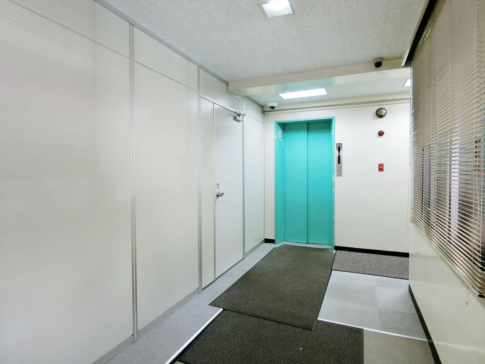 エントランスホール