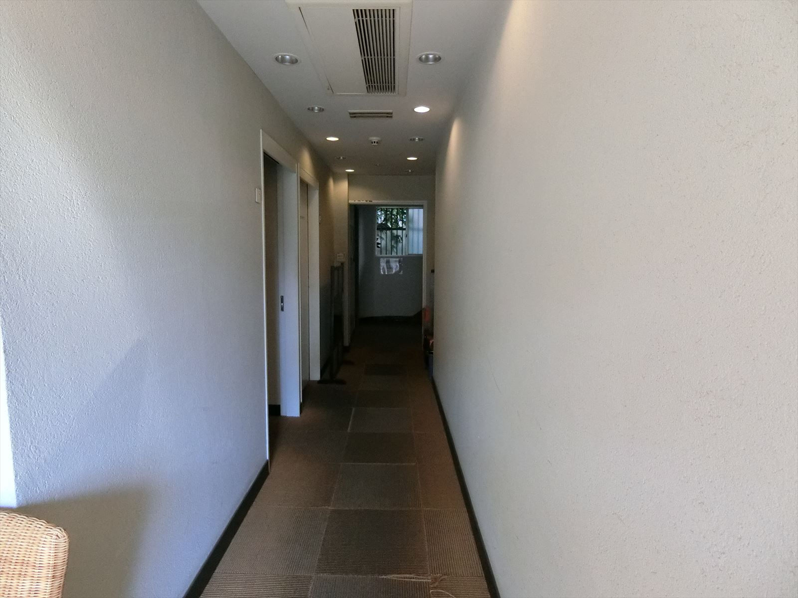 エントランスホール