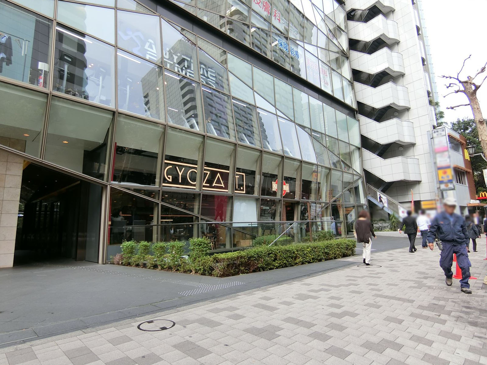 1階の飲食店
