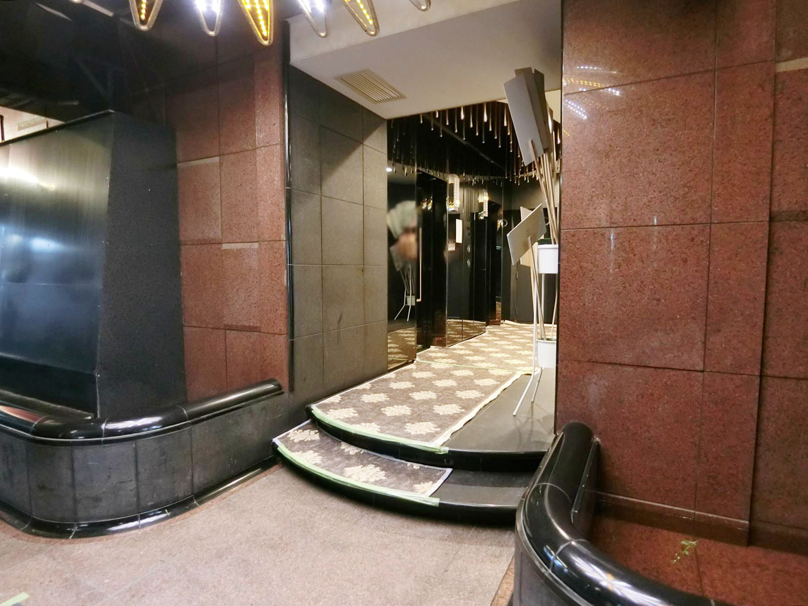 エレベーターホール