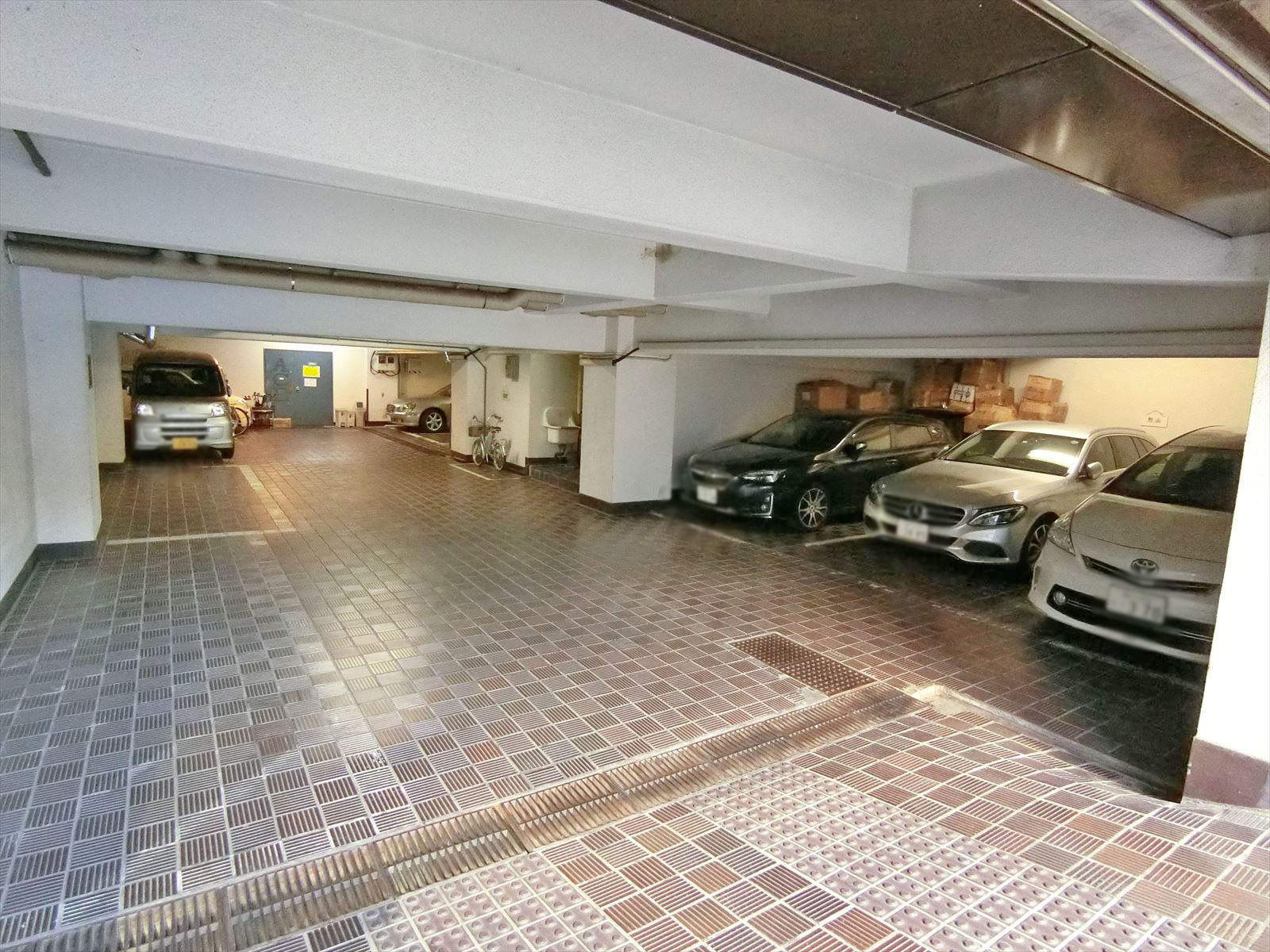駐車場併設