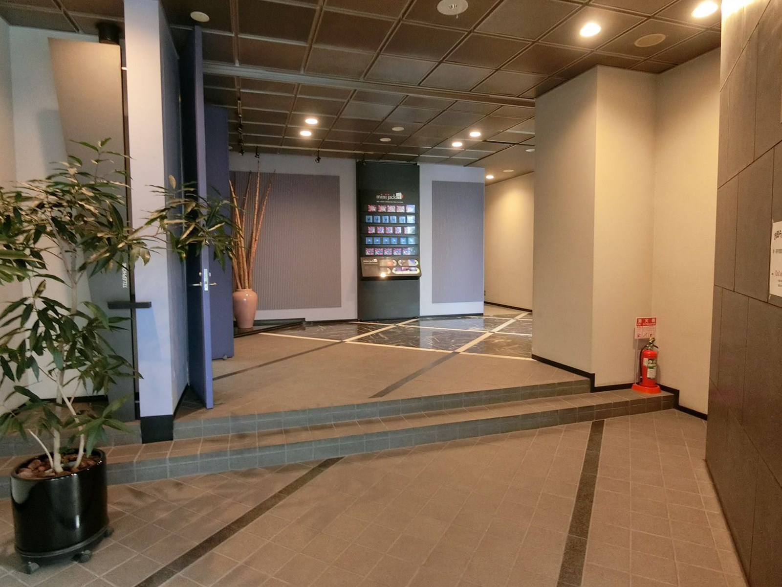エントランスホール
