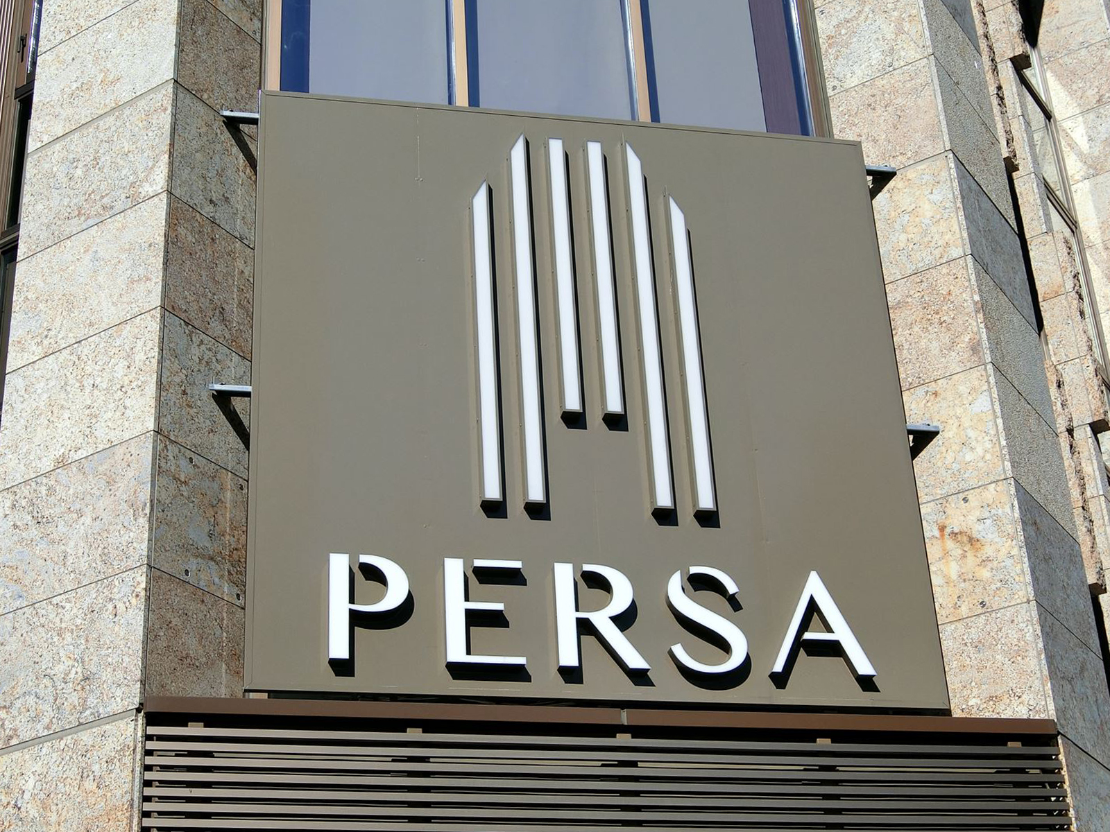 ネームプレート:PERSA
