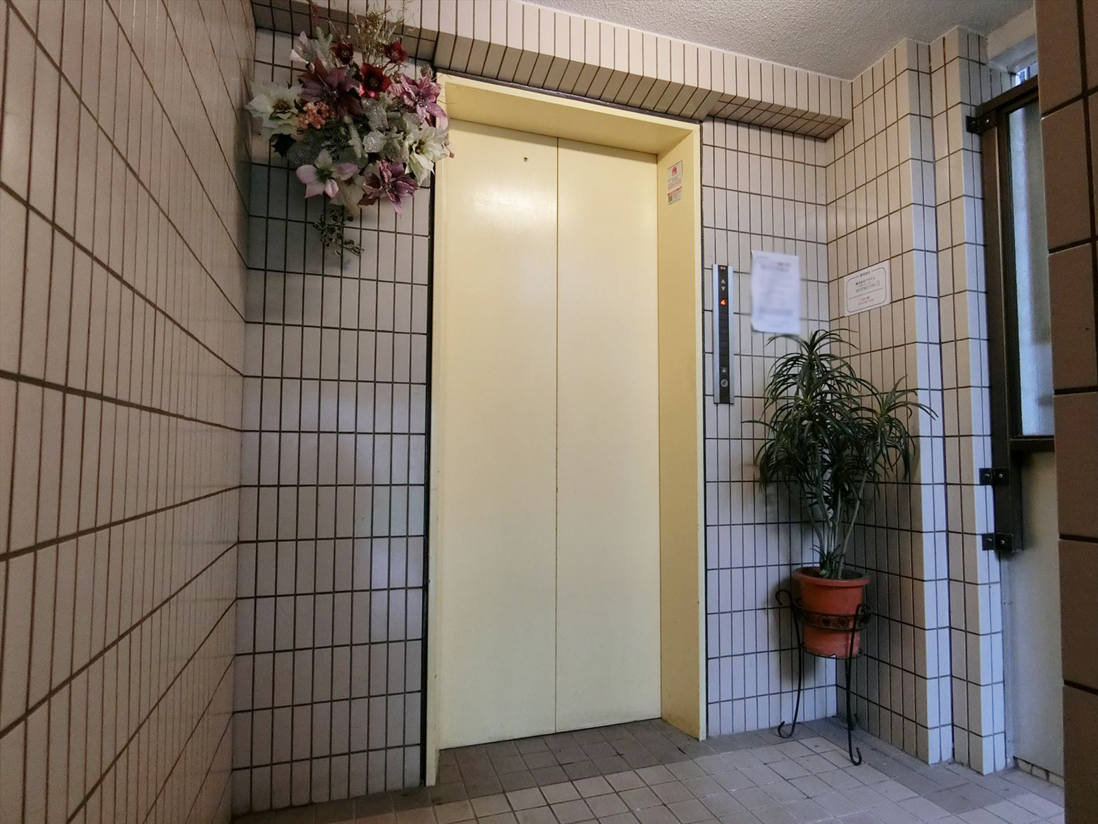 エレベーター