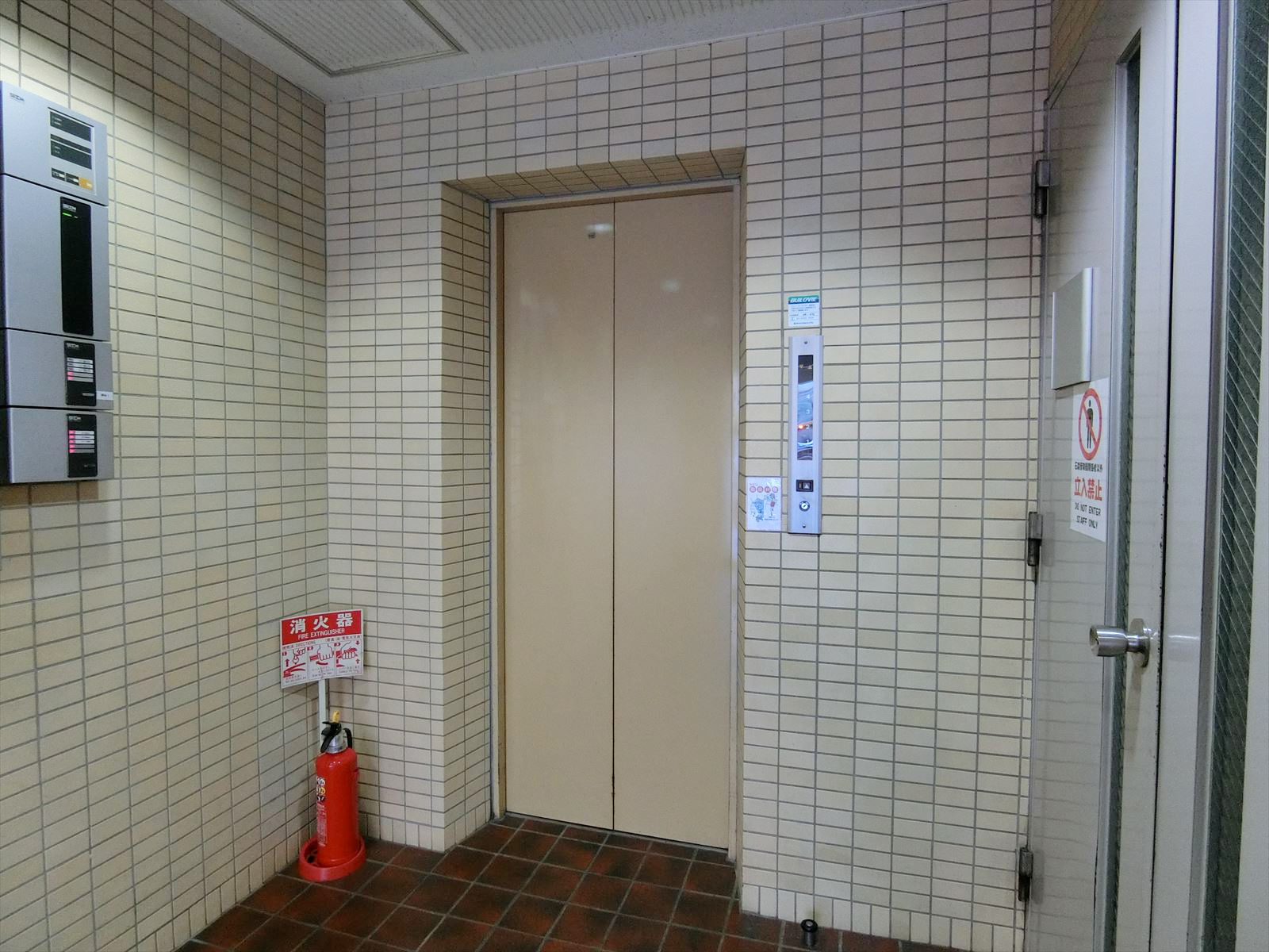エレベーター