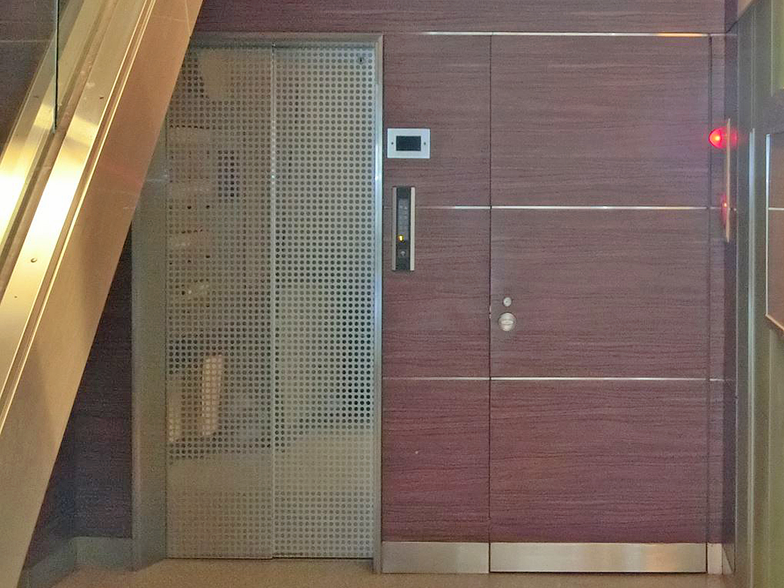 エレベーター