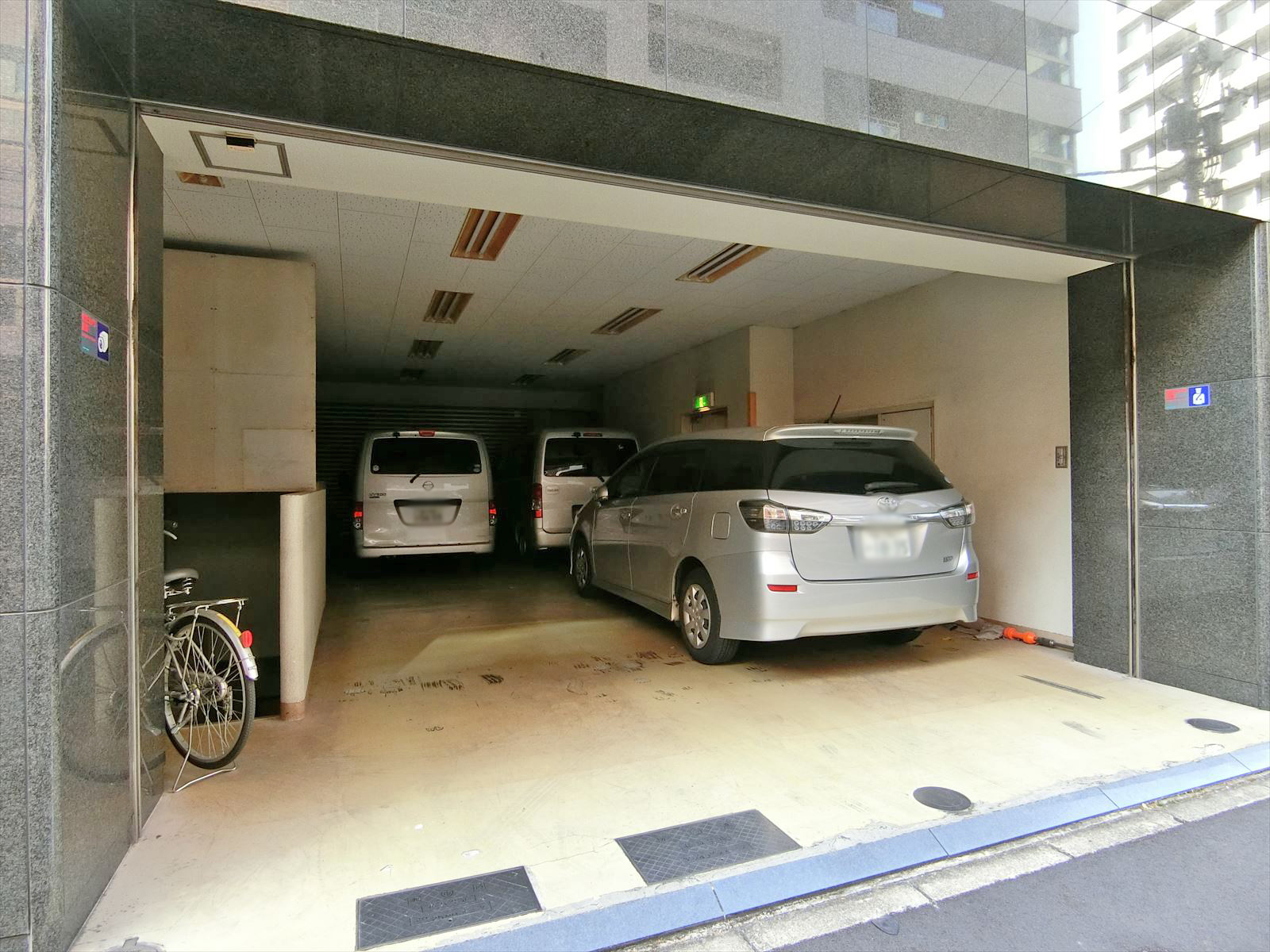 駐車場併設