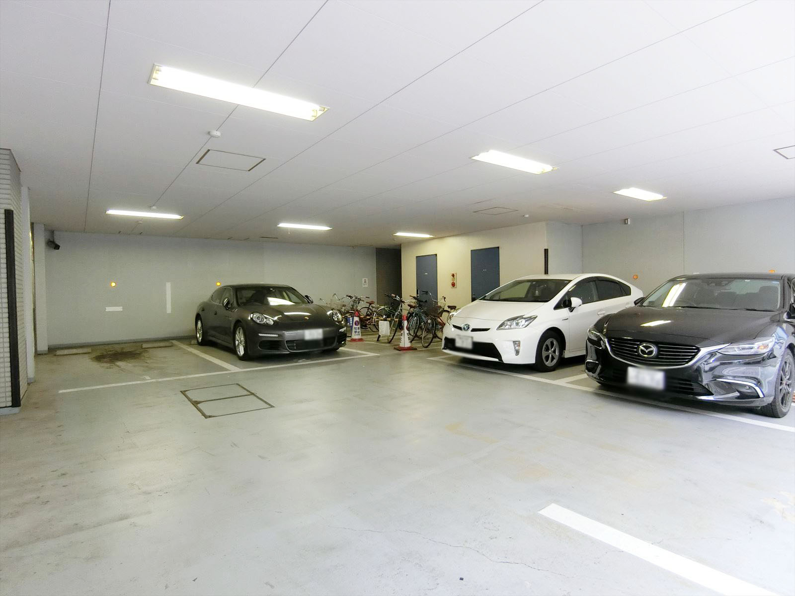 駐車場