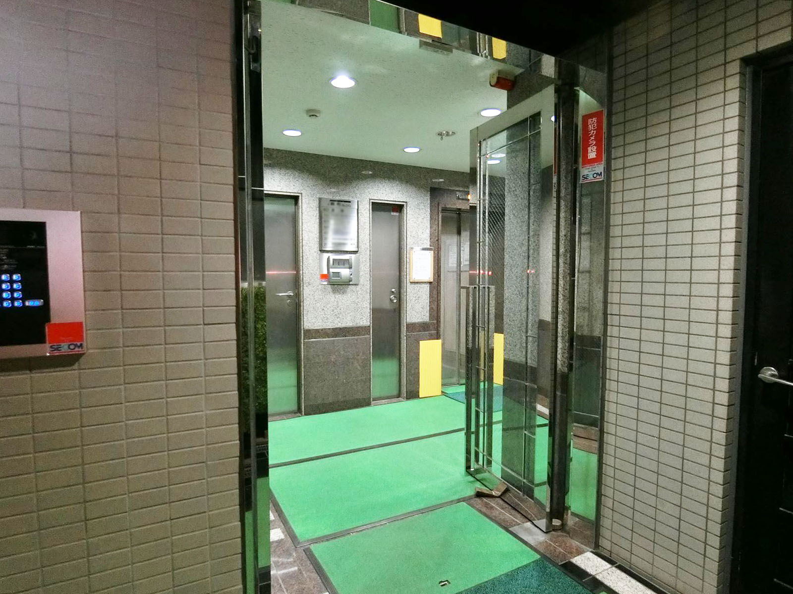 エントランス