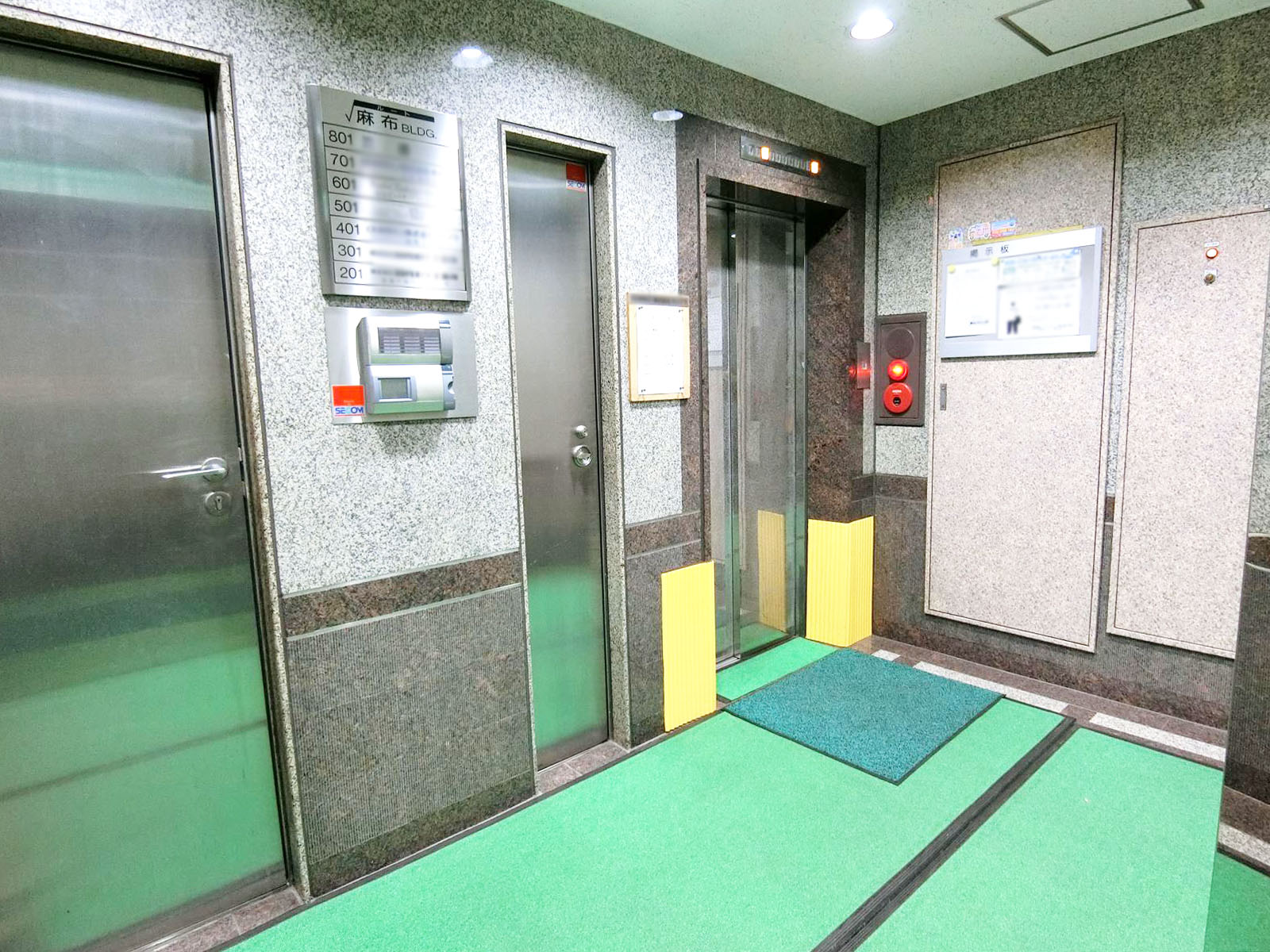 エレベーターホール