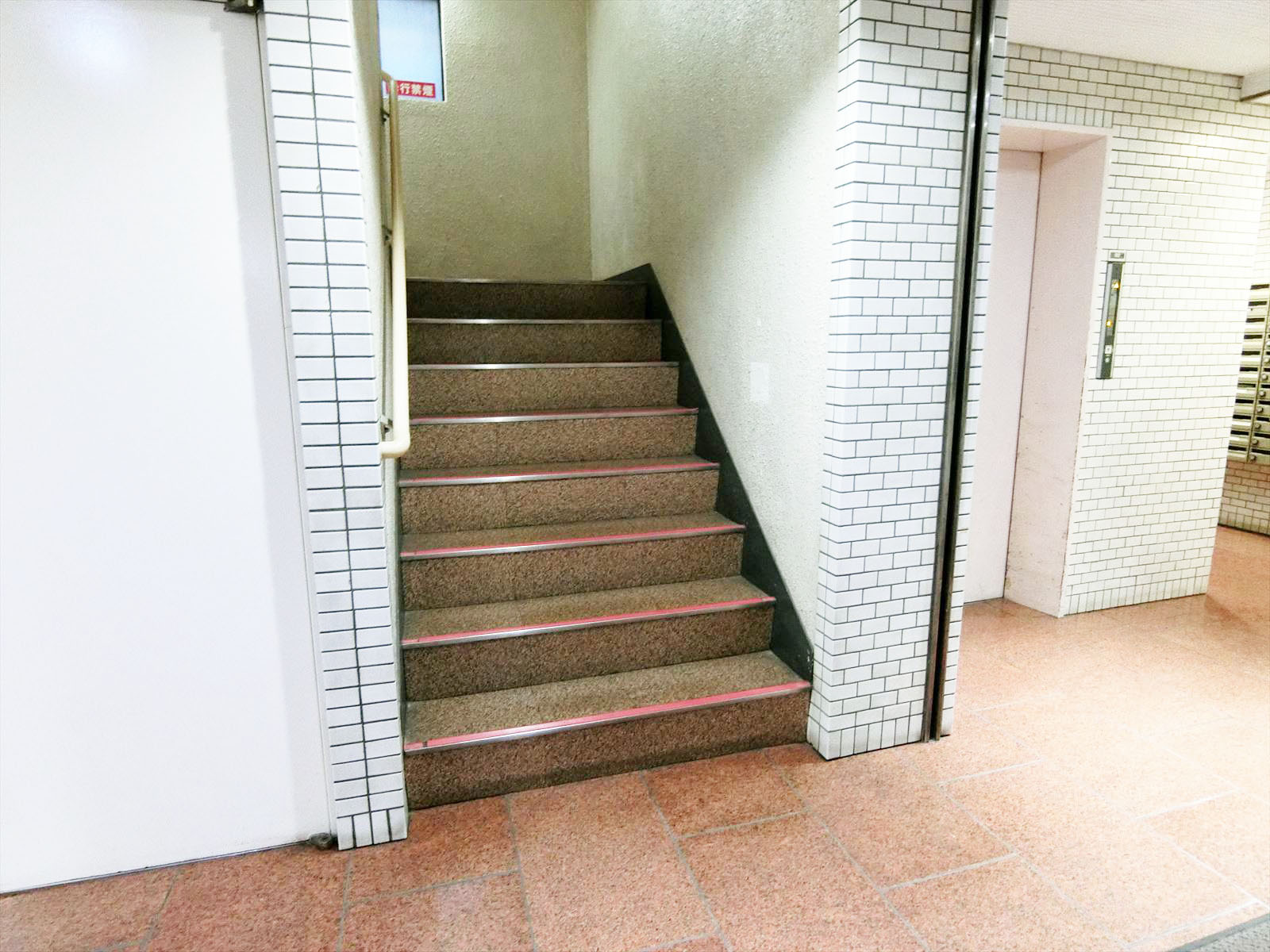 内階段