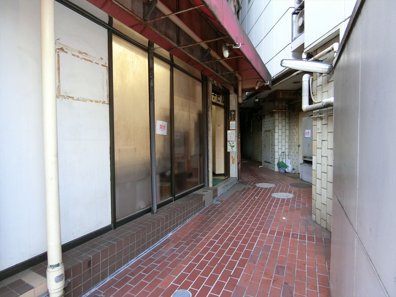 エントランスアプローチ