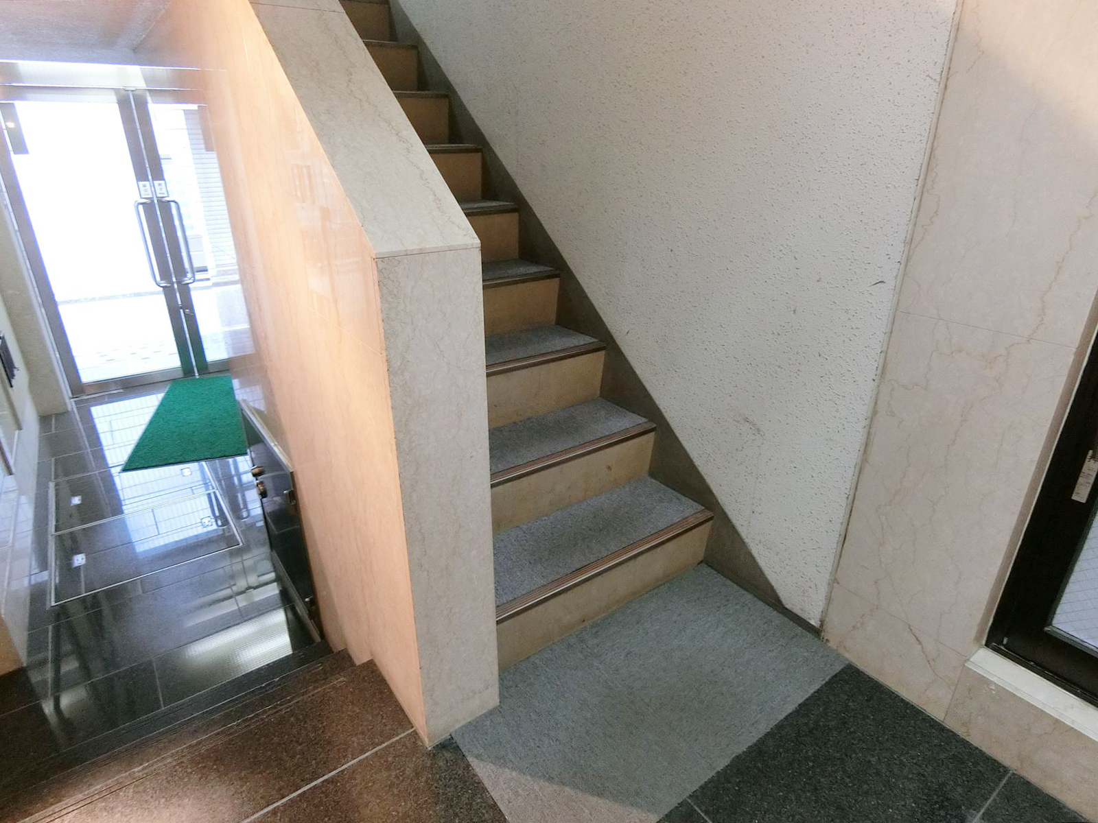 内階段