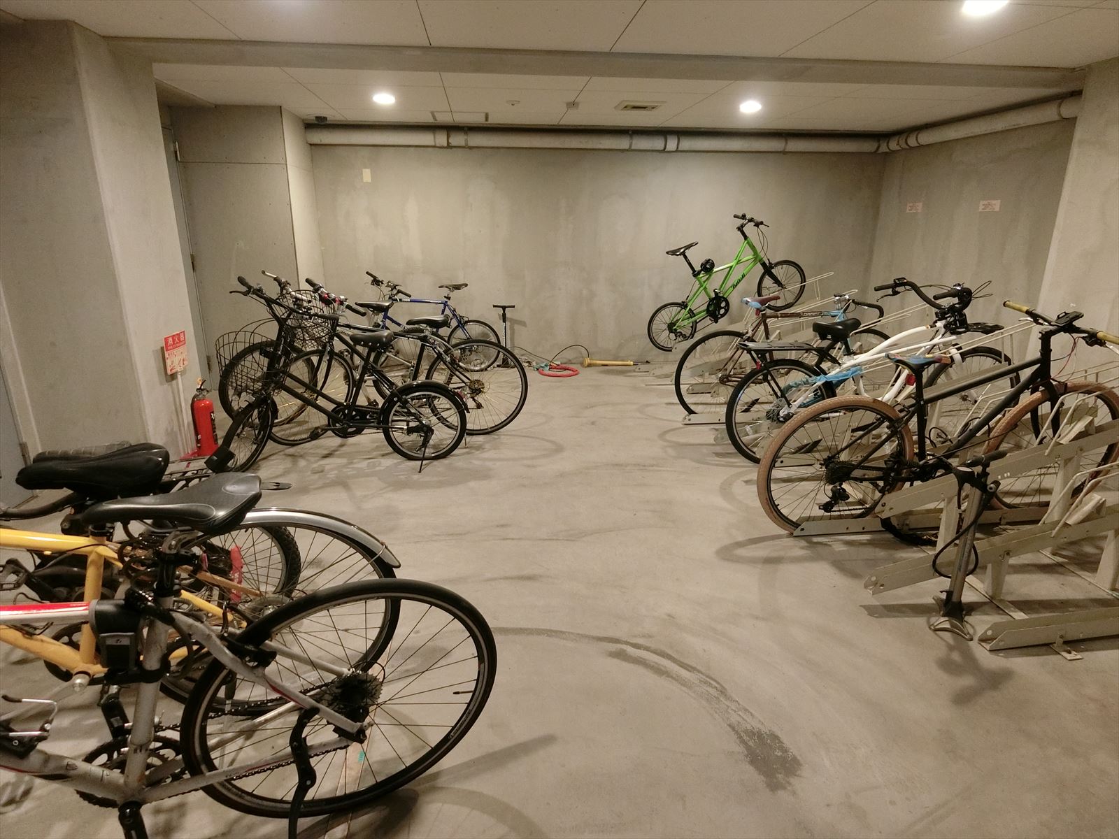 駐輪場