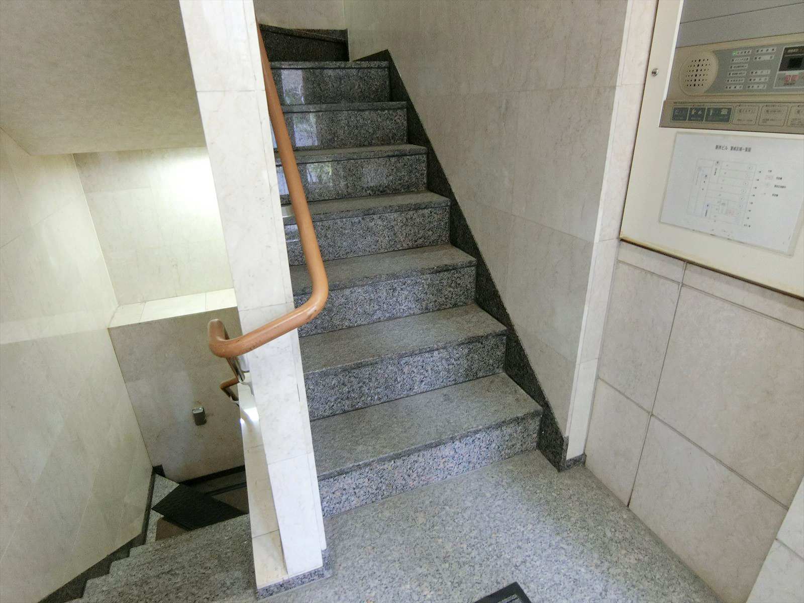 内階段