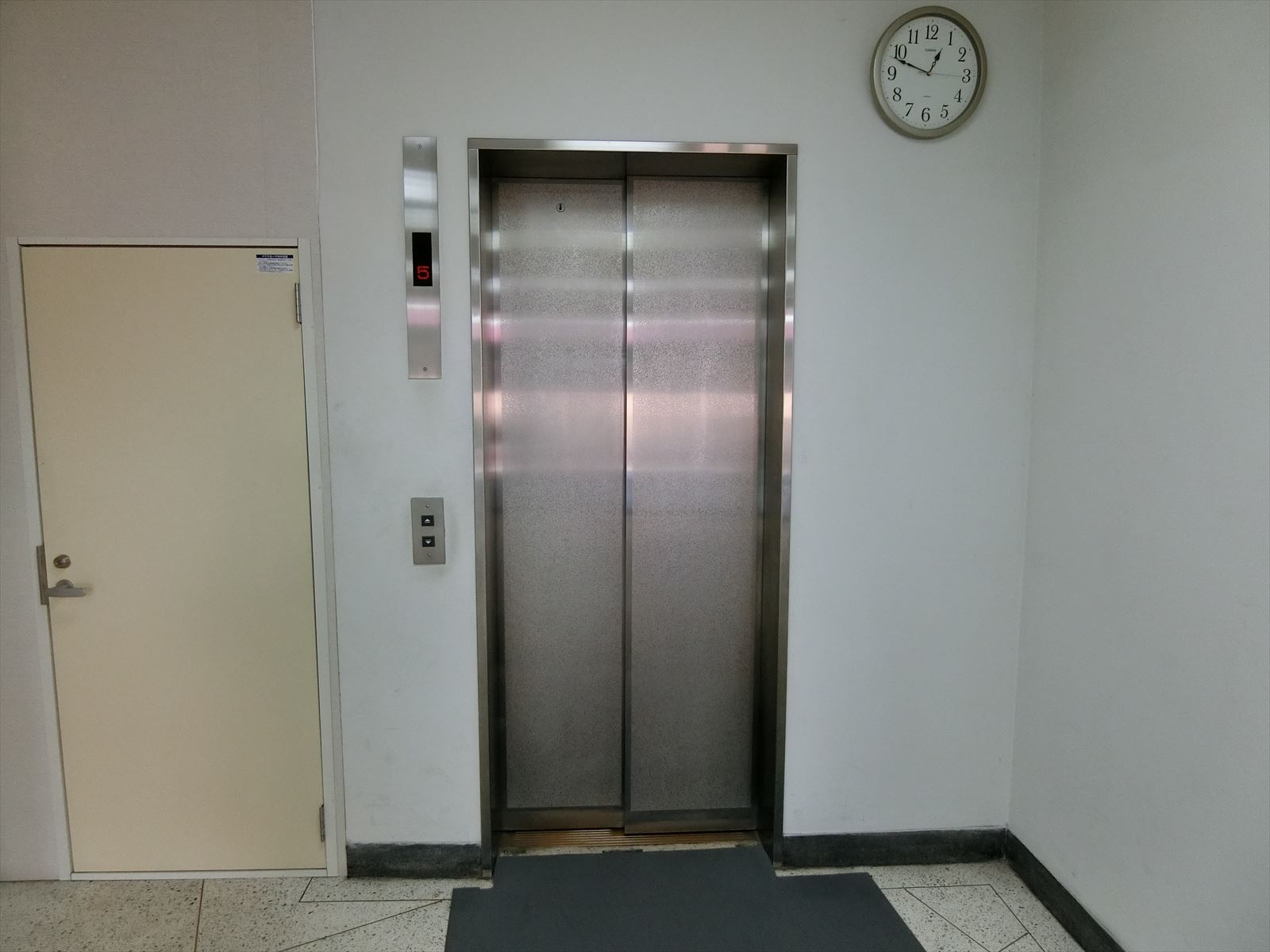 エレベーター