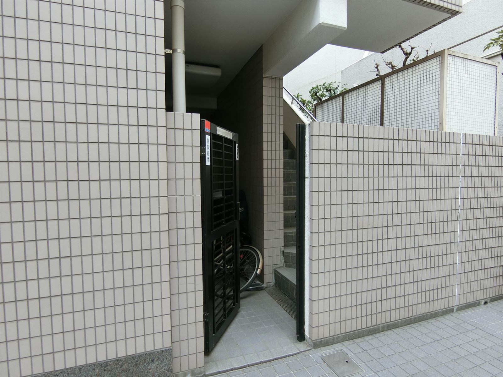 階段側の出入口