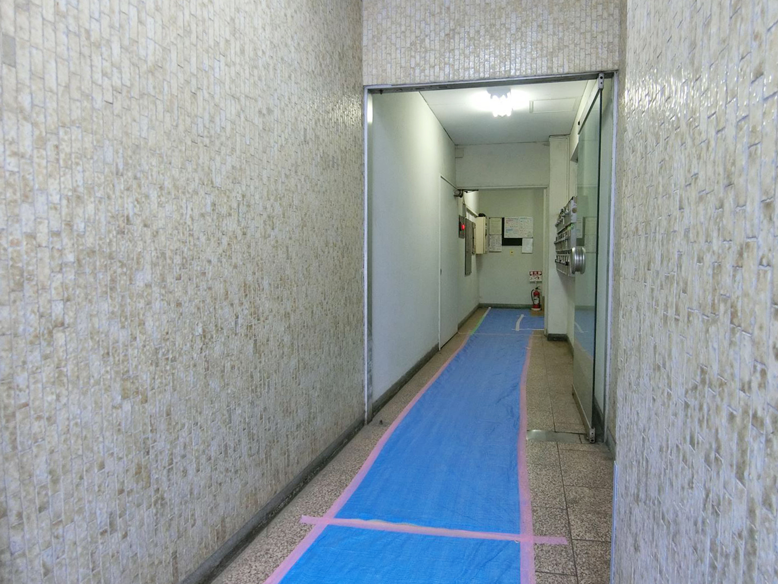 エントランスホール
