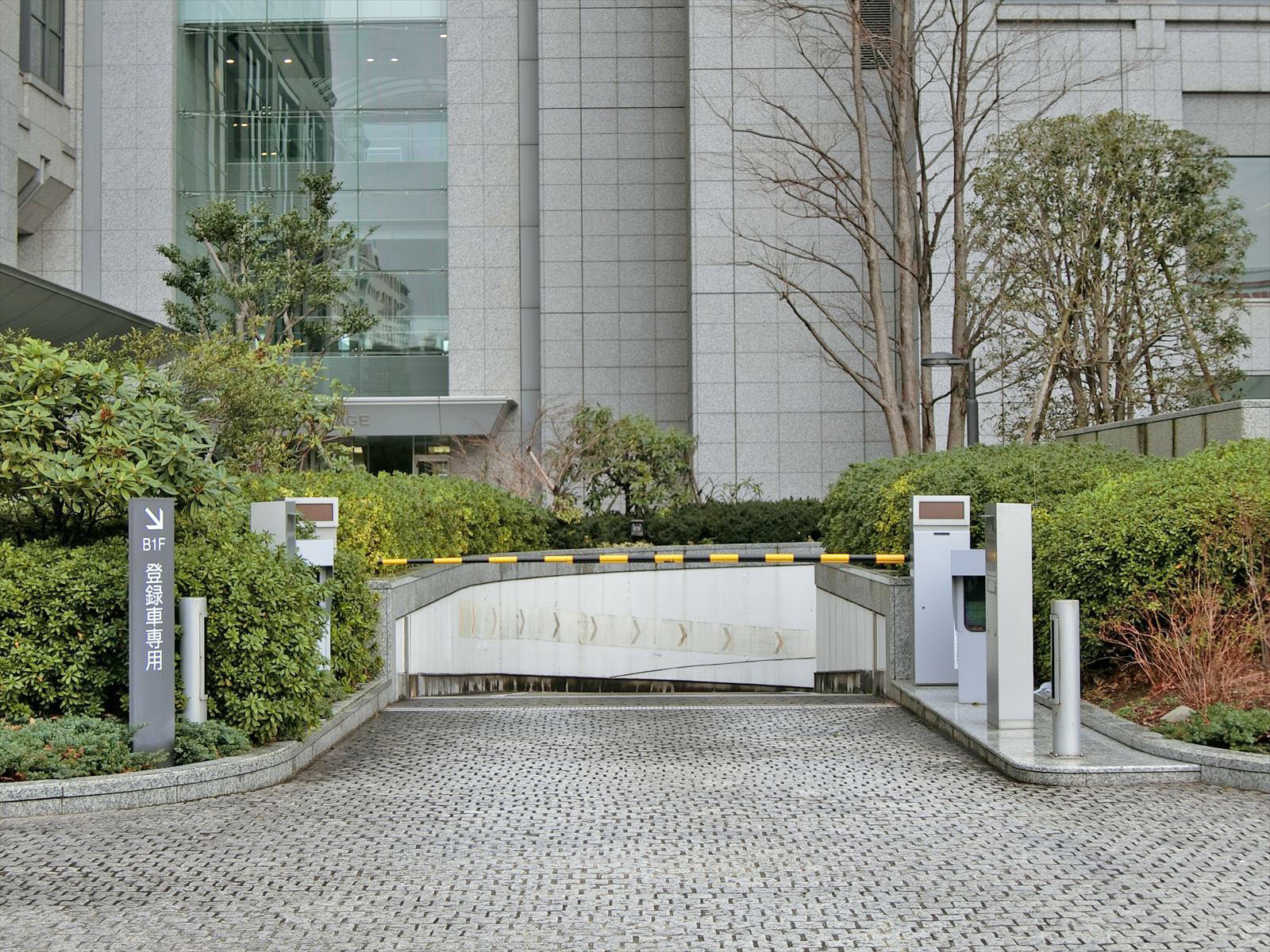 駐車場併設