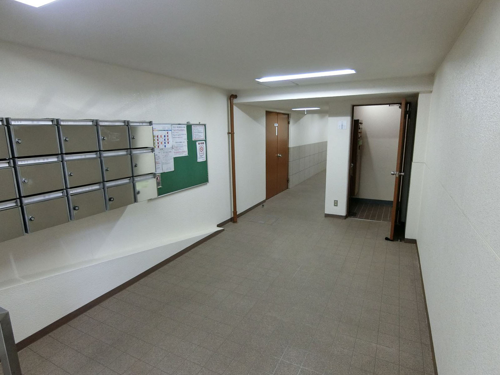 エントランスホール