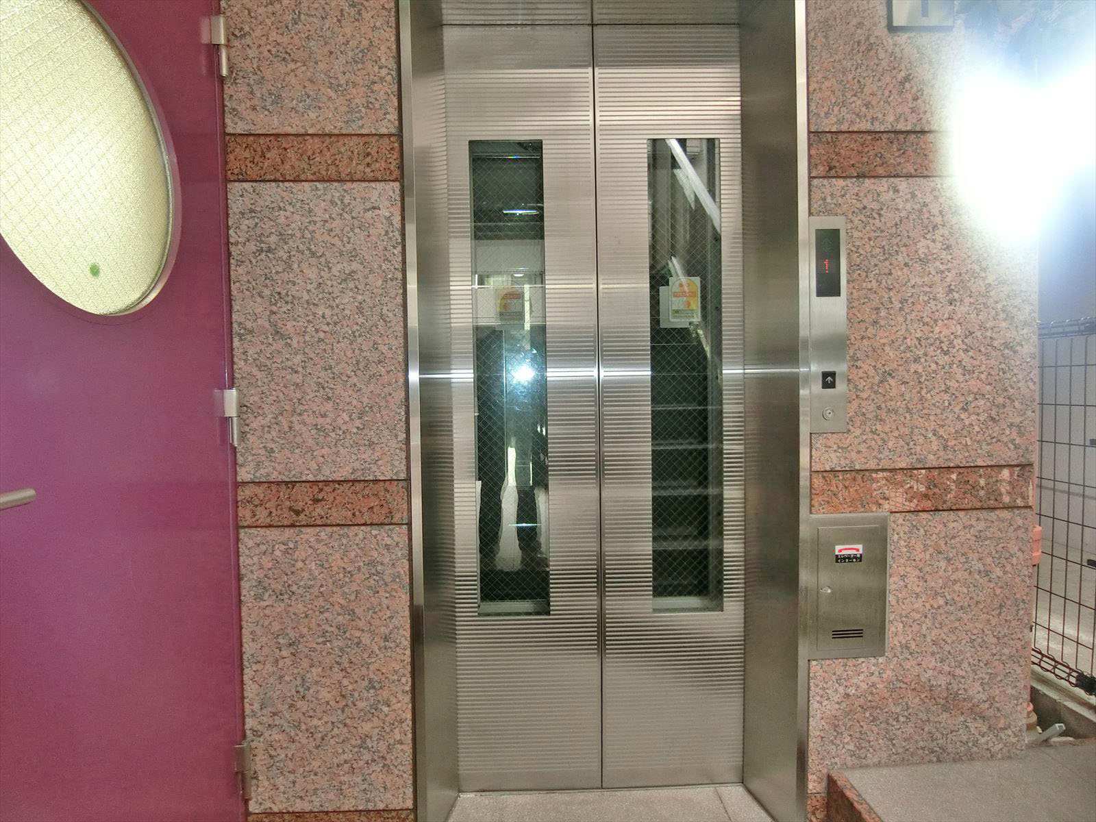 エレベーター