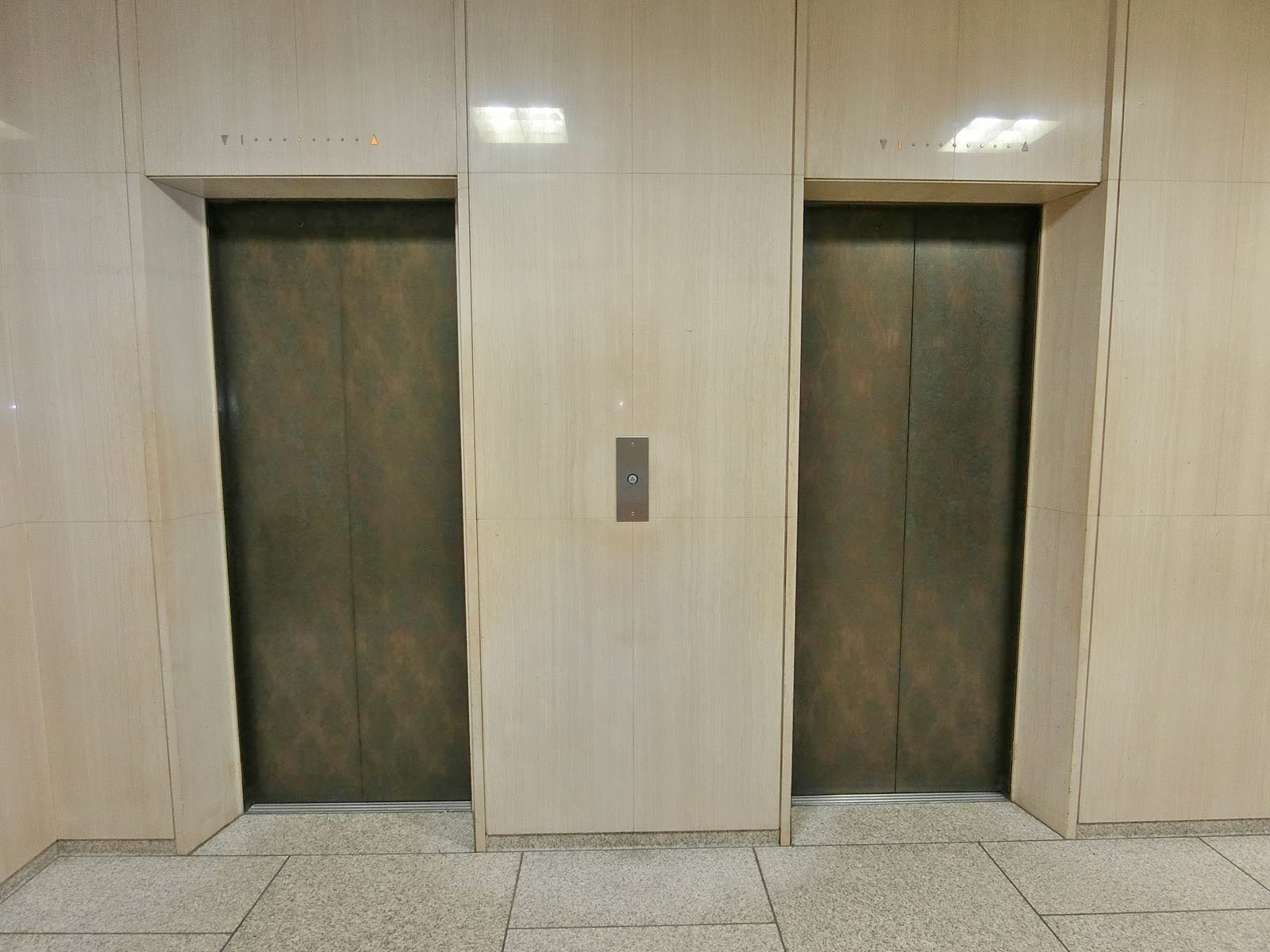 エレベーター