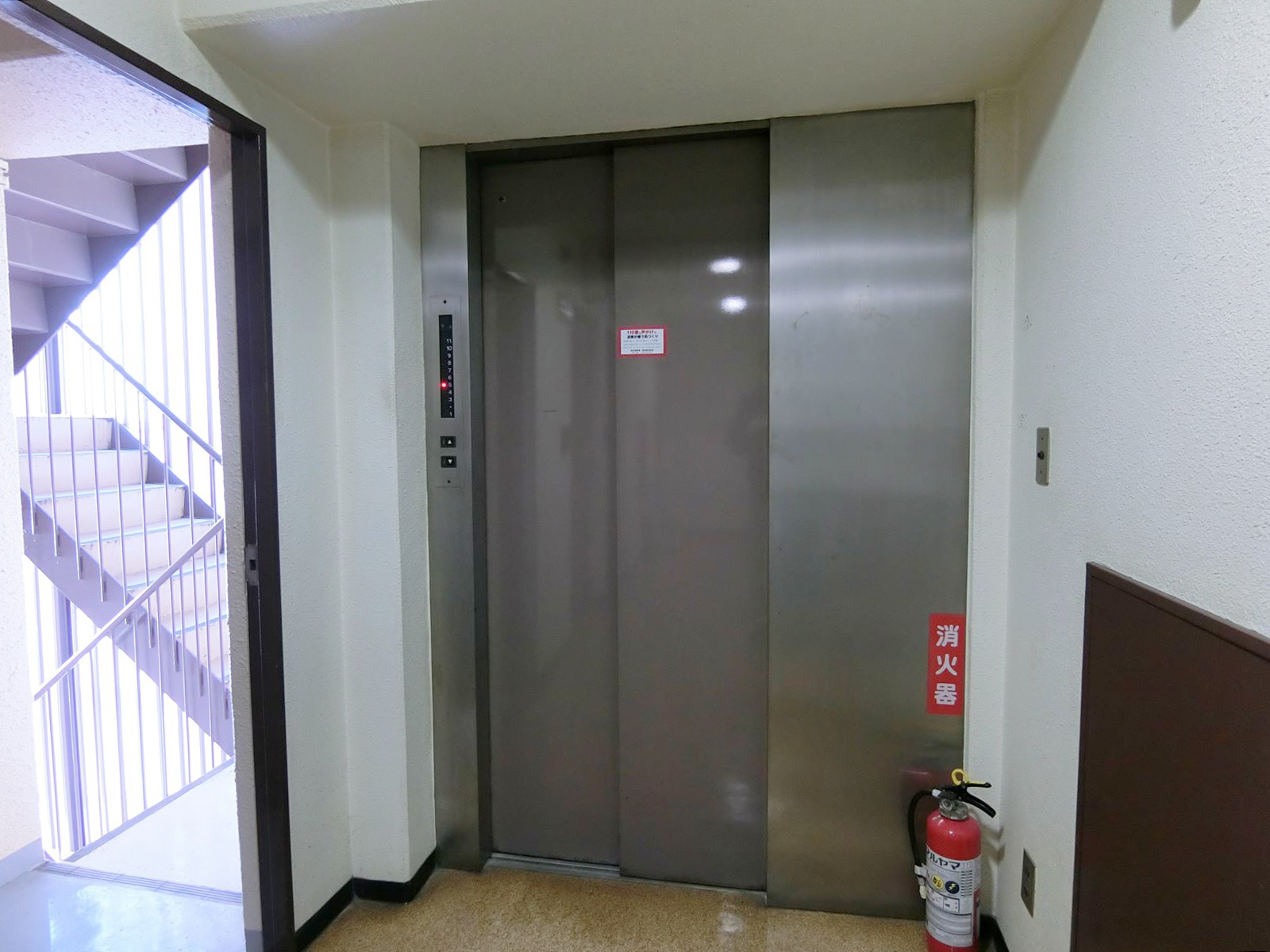 エレベーター