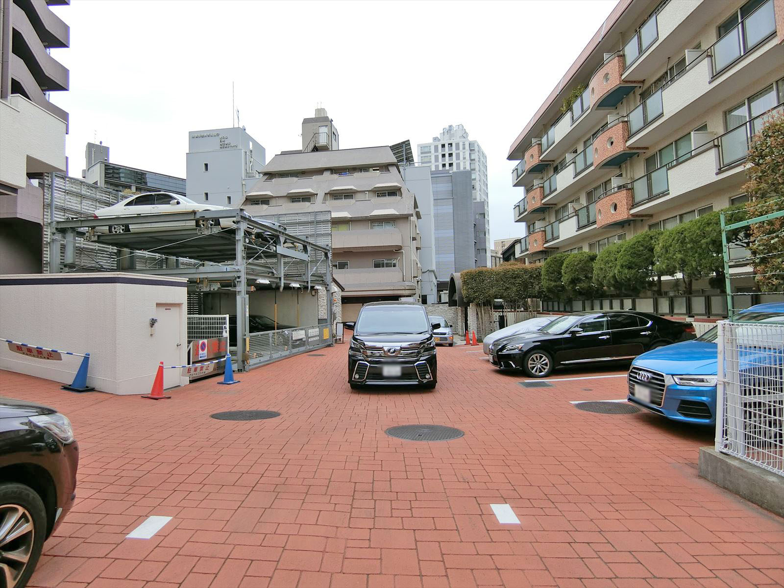 駐車場併設