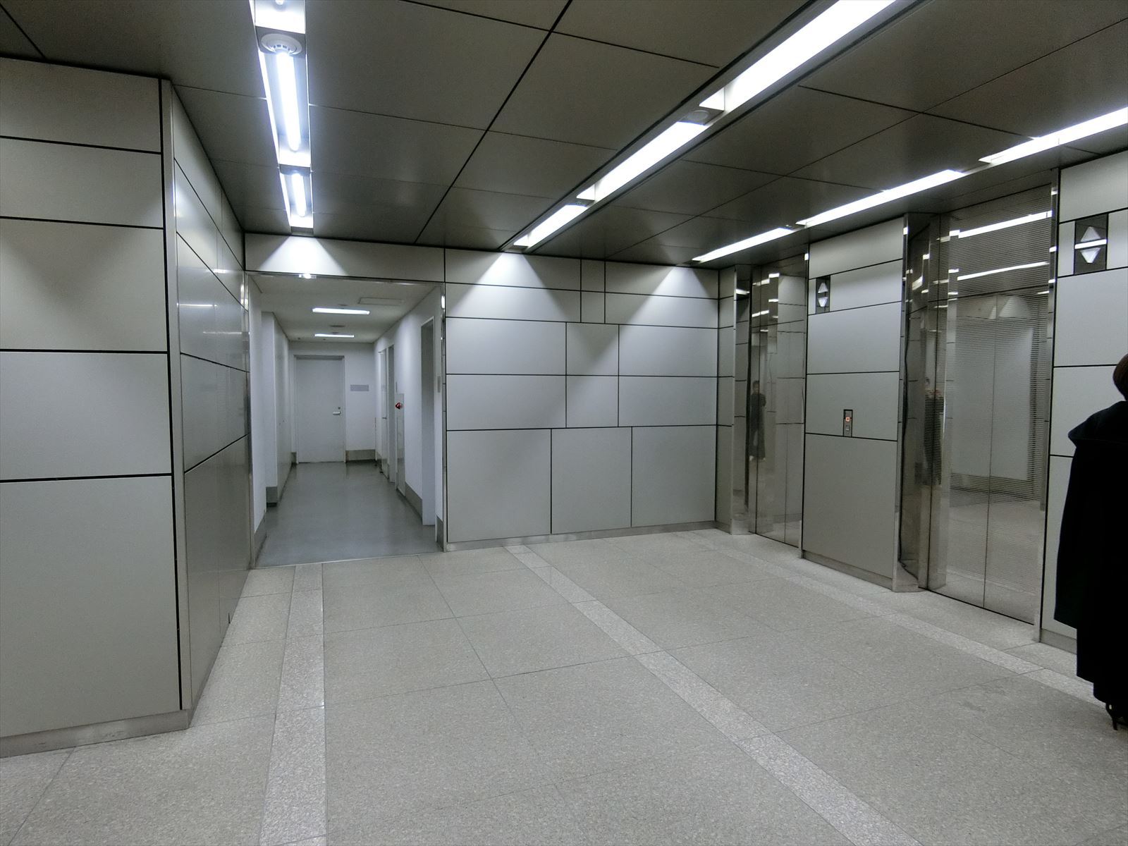 エレベーターホール