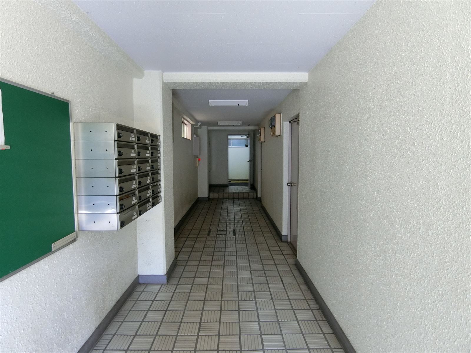 エントランスホール