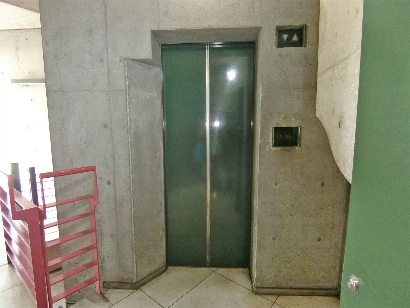 エレベーター